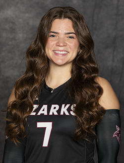 Anna Howe head Shot